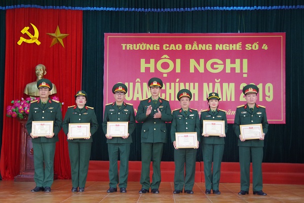 aquanchinh5.jpg