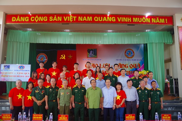 tuoi203.jpg